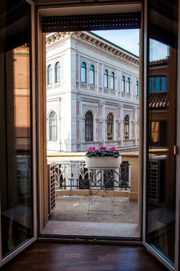 Bed and Breakfast Liberty House Bologna Exterior foto